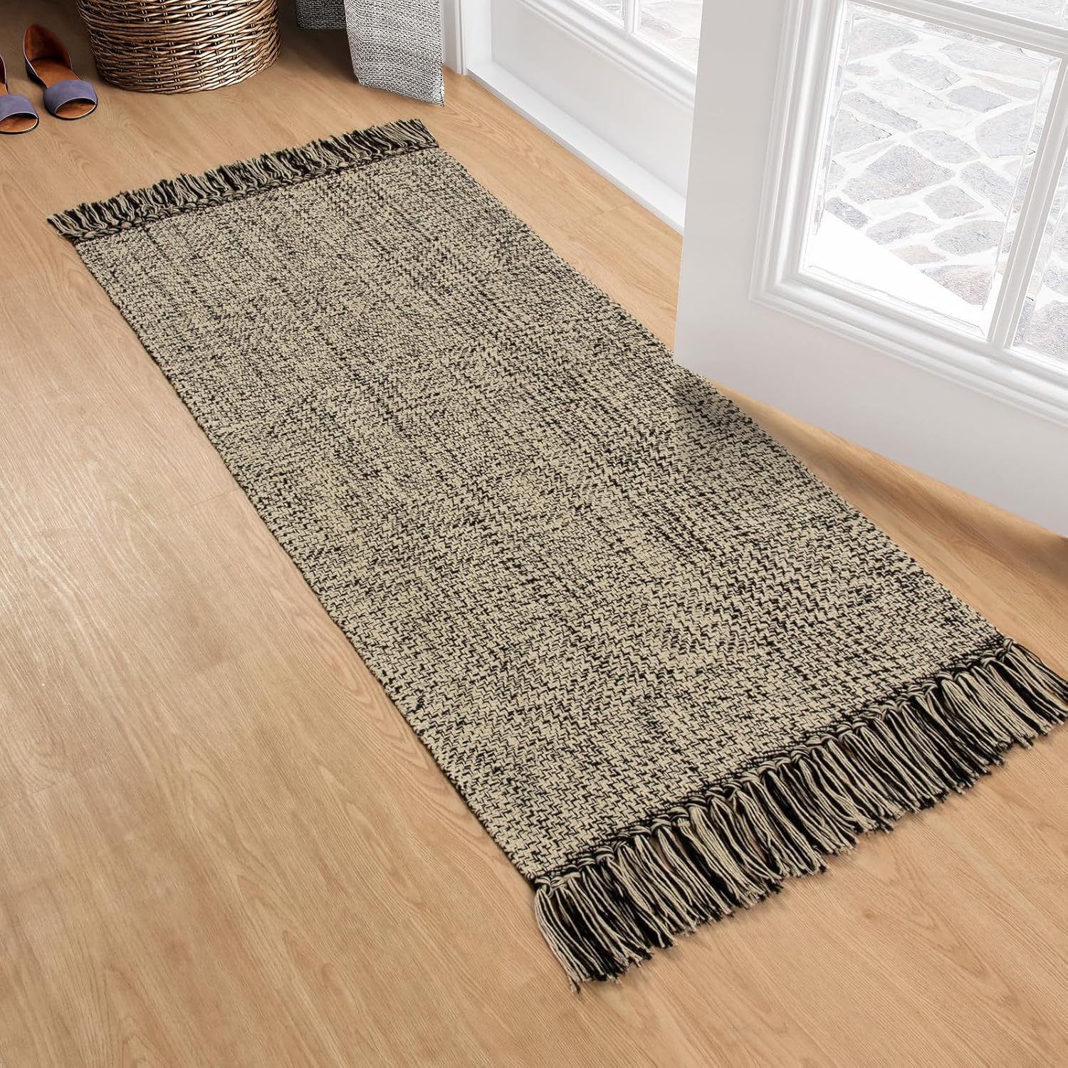 Collive Comfy Area Rug 4' x 6', Tan/Cream Woven Cotton Bedroom Rugs, Modern Indoor Accent Rug Floor Carpet with Tassel for Living Room, Nursery Room, Dining Room, Bedside, Office, Patio Decor
