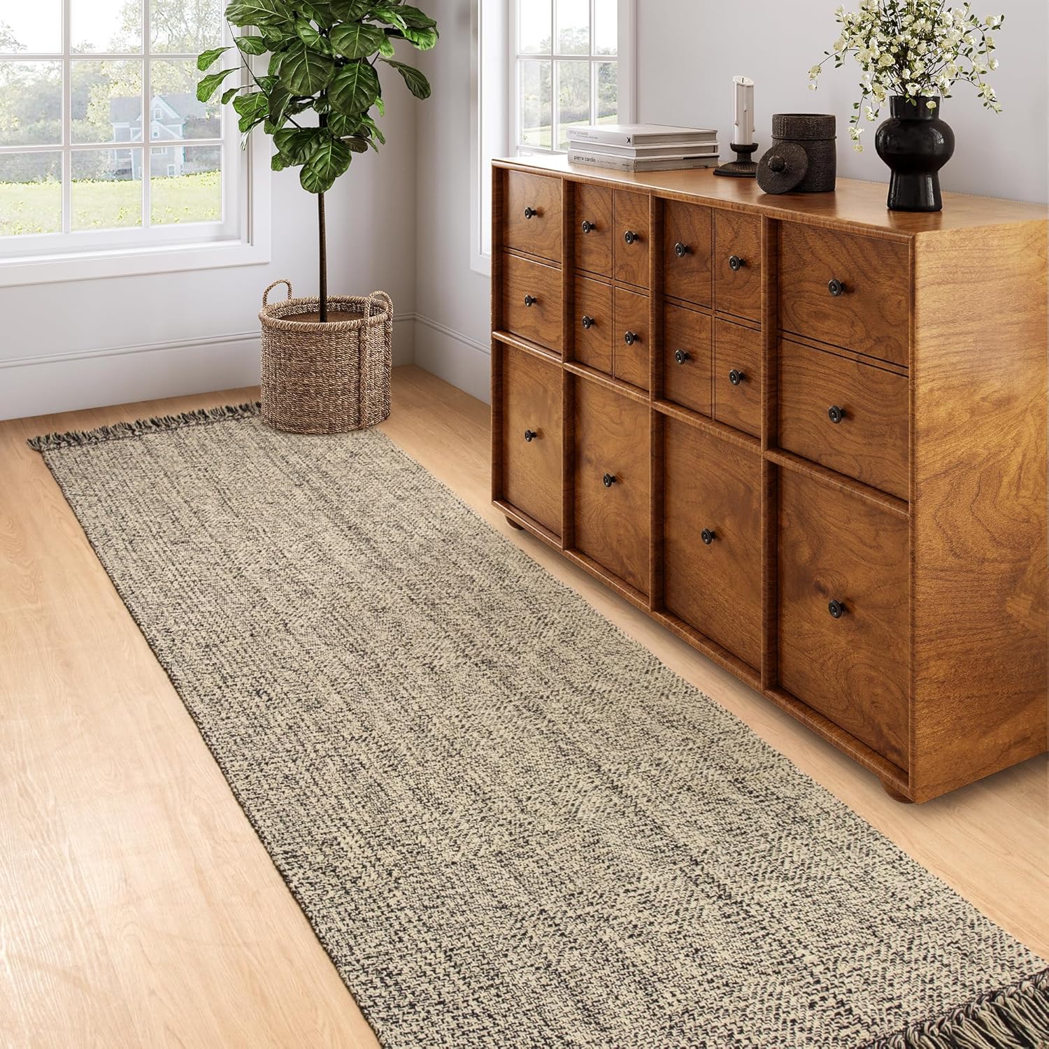 Collive Comfy Area Rug 4' x 6', Tan/Cream Woven Cotton Bedroom Rugs, Modern Indoor Accent Rug Floor Carpet with Tassel for Living Room, Nursery Room, Dining Room, Bedside, Office, Patio Decor