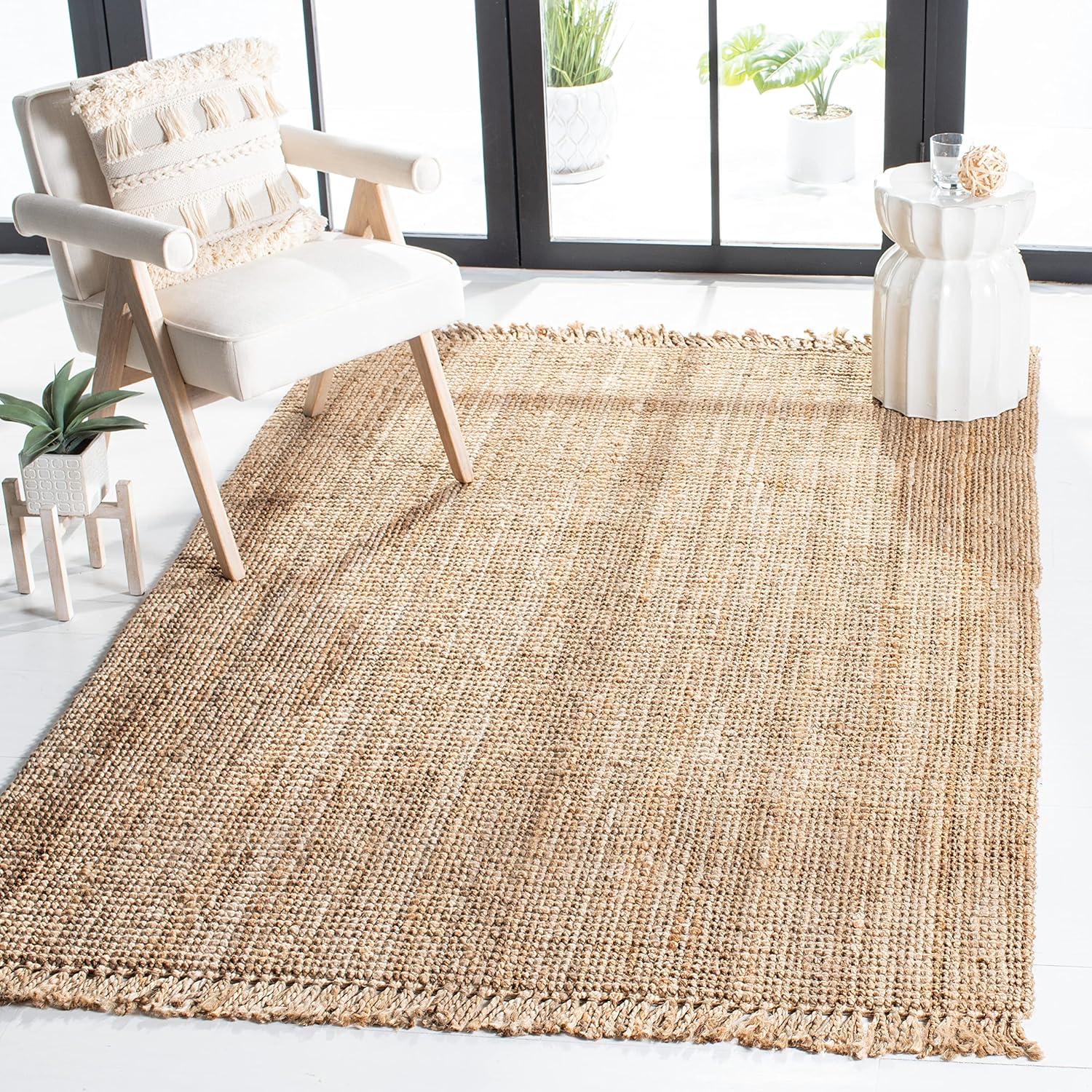 SAFAVIEH Natural Fiber Collection Area Rug - 5' x 8', Natural, Handmade Woven Fringe Jute, Ideal for High Traffic Areas in Living Room, Bedroom (NF809A)